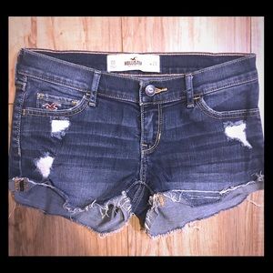 Hollister distressed denim shorts dark wash 23